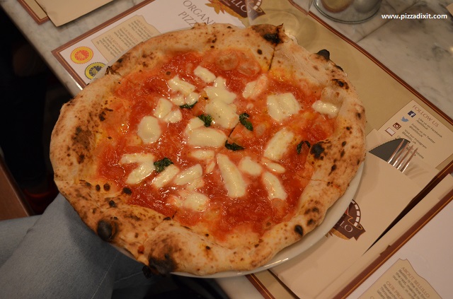 Pizzeria Bellillo pizza Margherita
