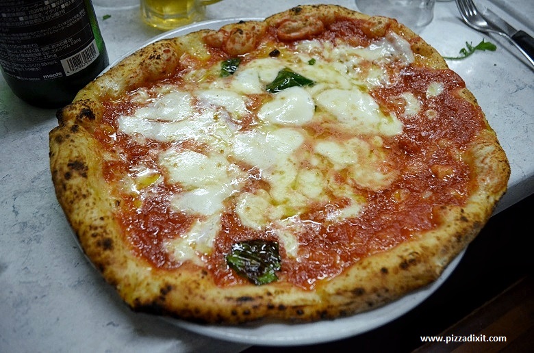 Da Isa Tokyo pizza napoletana Margherita