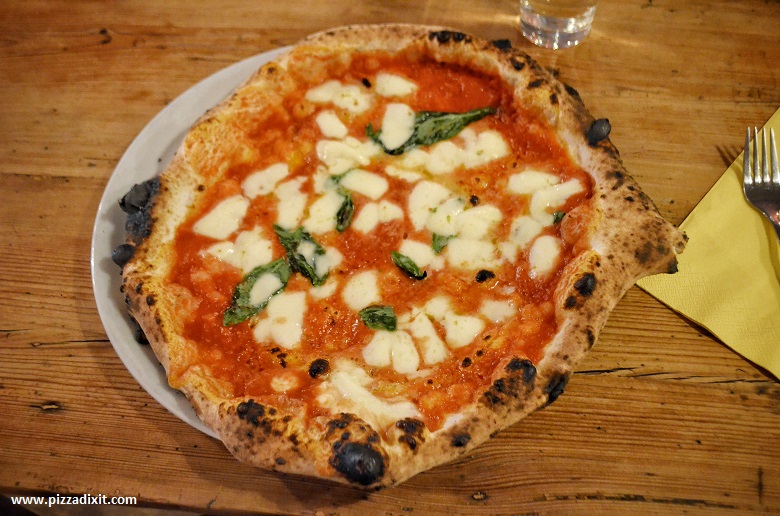 Prometeo pizzeria Berlino, pizza Margherita