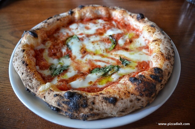 Qual è la migliore pizza di Napoli
